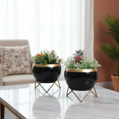 Metal Planters (Set of 2)