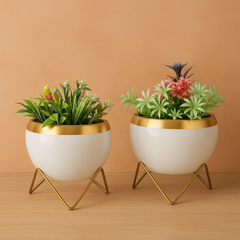 Metal Planters (Set of 2)